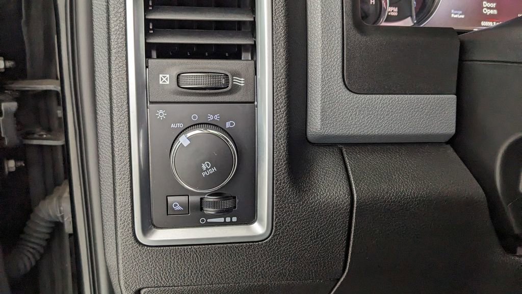 Used 2019 RAM 1500 Classic Warlock image 21