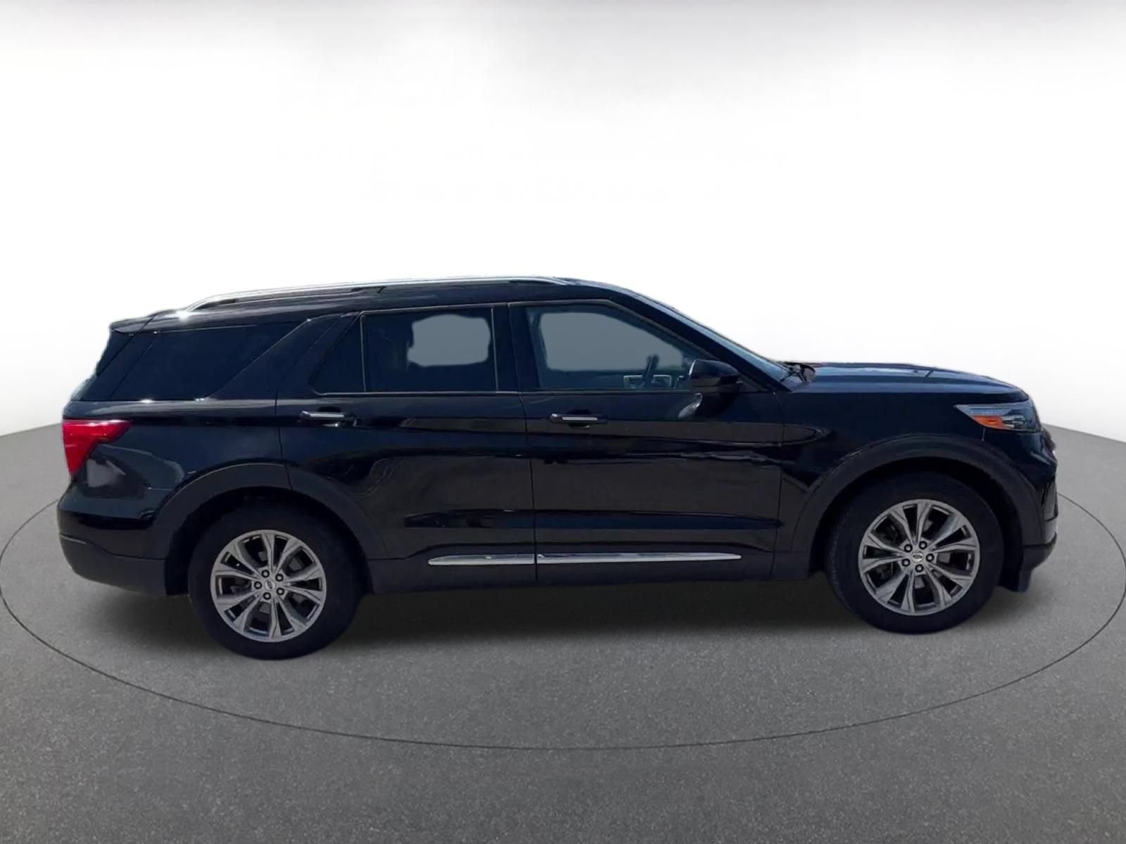 Used 2024 Ford Explorer Limited RWD image 13