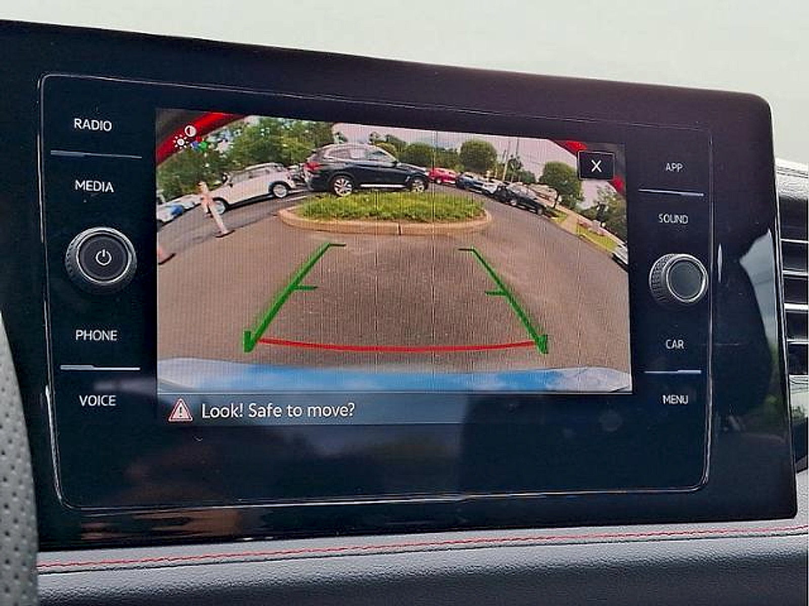 Used 2025 Volkswagen Jetta GLI Autobahn FWD image 16