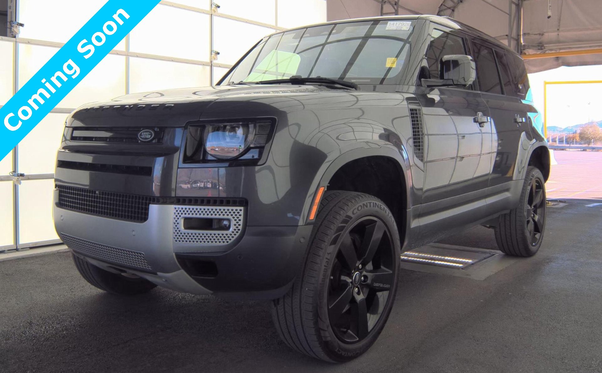 Used 2021 Land Rover Defender 110 SE image 3