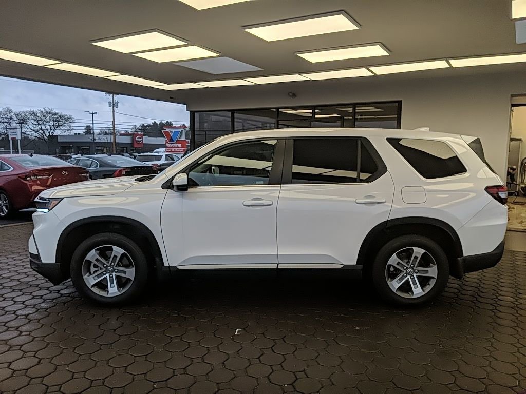 Used 2024 Honda Pilot EX-L image 8