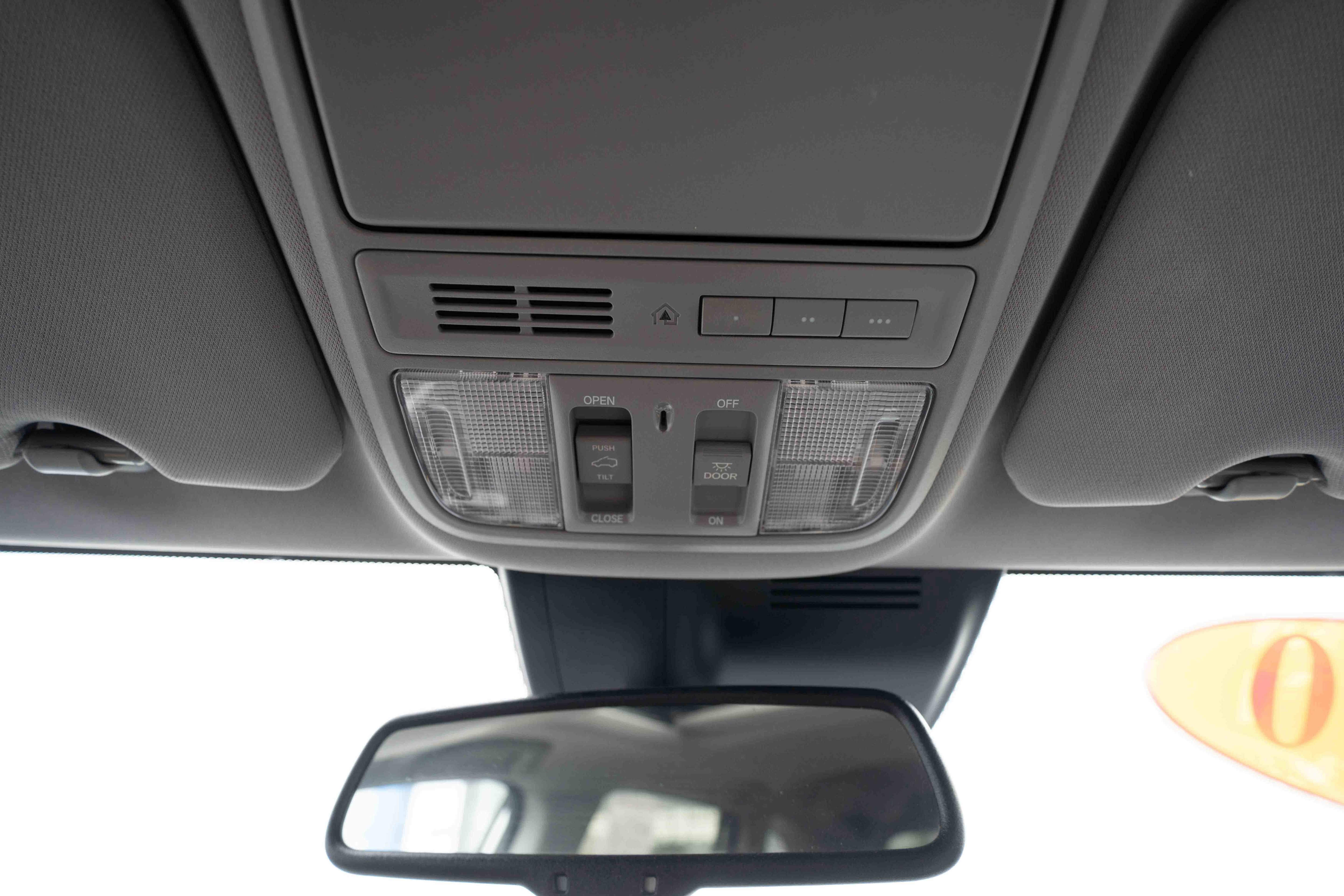 Used 2020 Honda CR-V Touring image 17