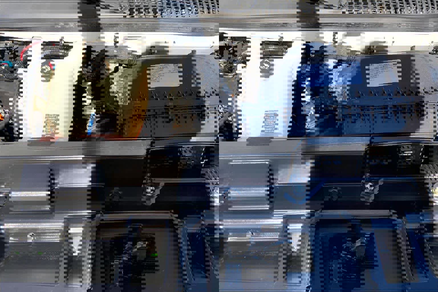 Used 2021 Chevrolet Express 2500 w/ Driver Convenience Package image 26