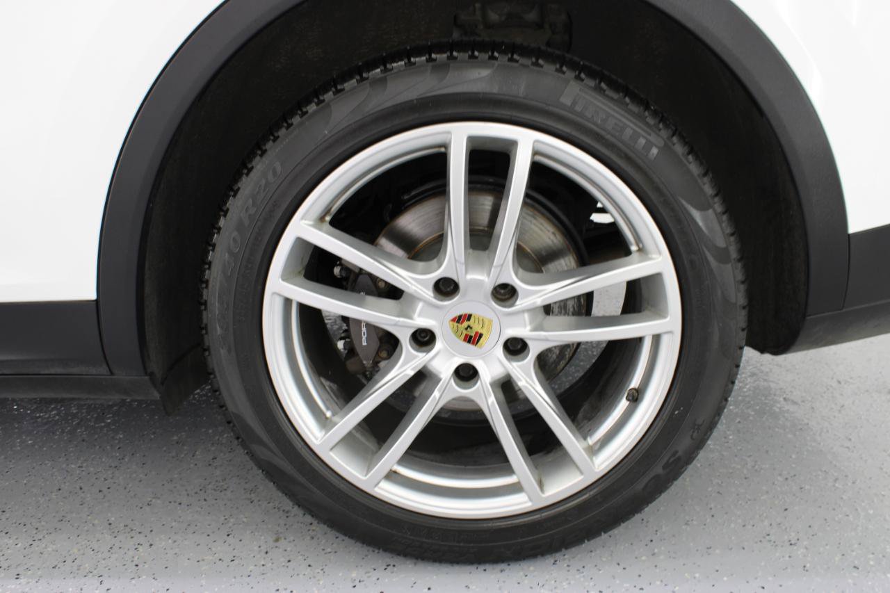 Used 2020 Porsche Cayenne AWD/4WD image 77