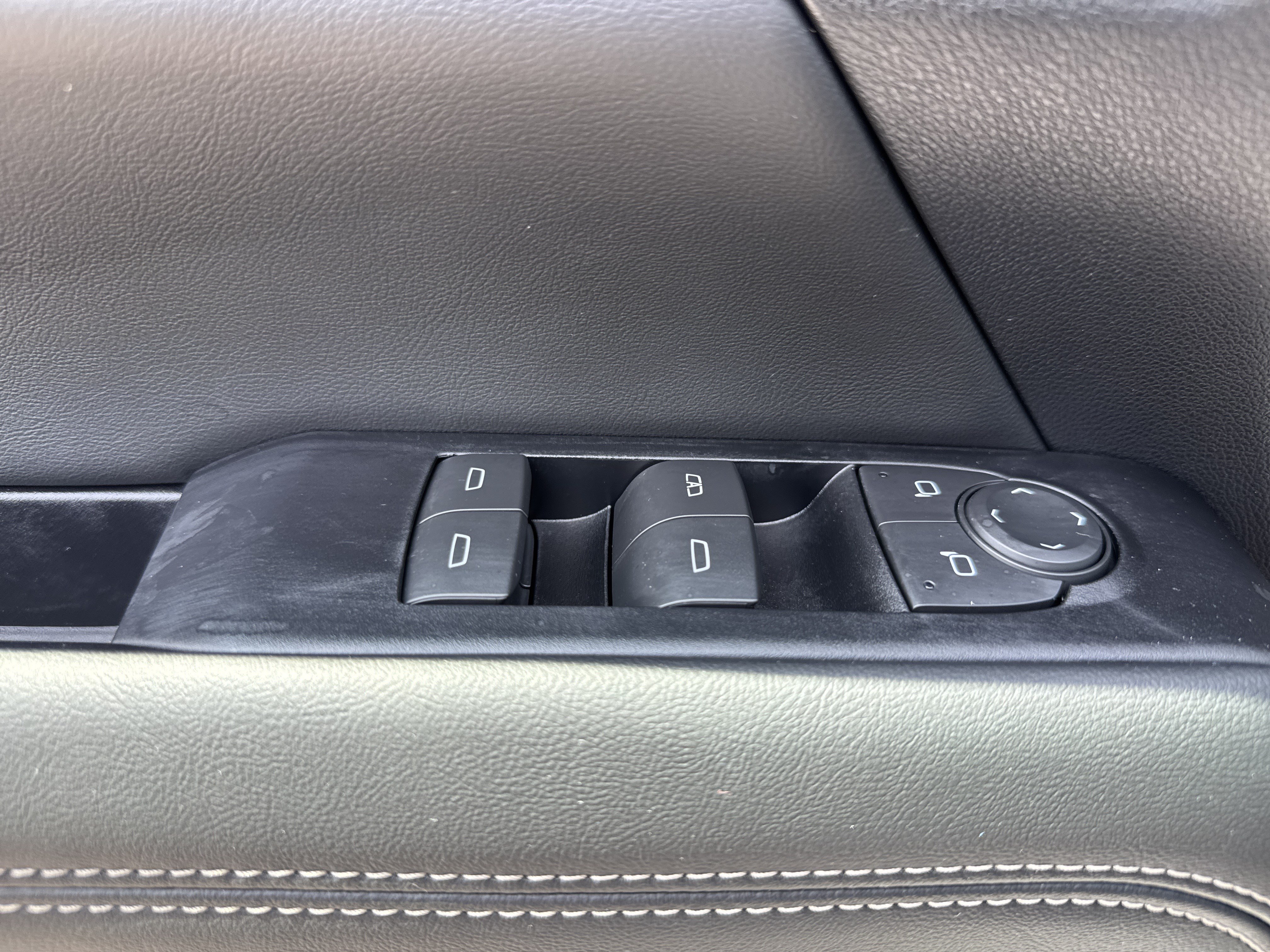 Used 2026 GMC Terrain Elevation w/ Black Edition FWD image 15