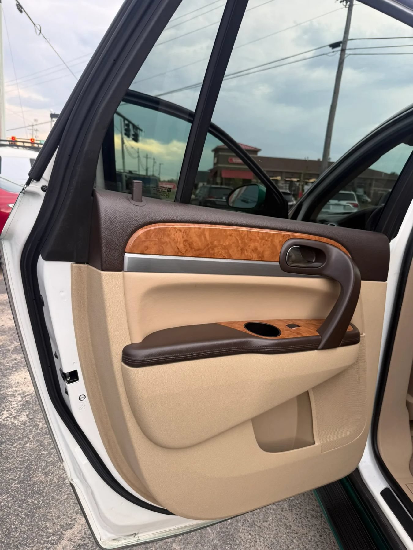 Used 2012 Buick Enclave Leather FWD image 16