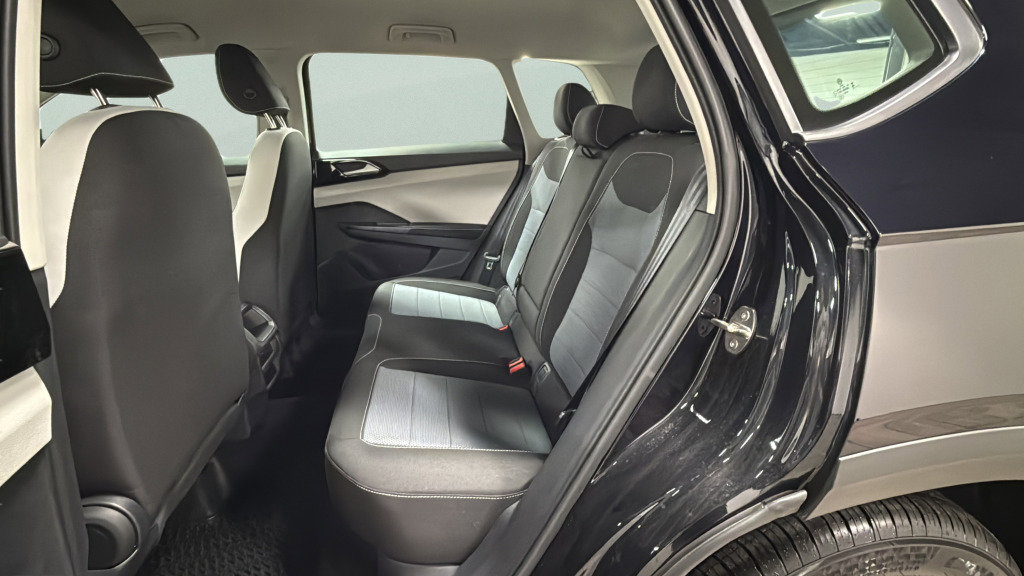 New 2026 Volkswagen Taos S image 25