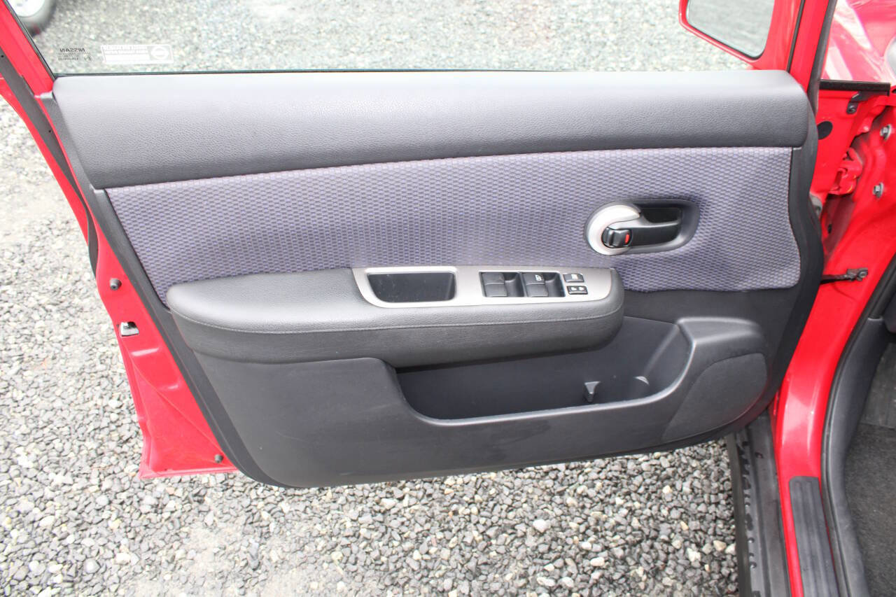 Used 2008 Nissan Versa 1.8 S w/ Convenience Pkg image 18