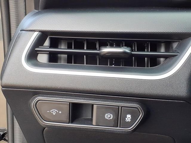 Used 2025 Kia K4 LXS image 21