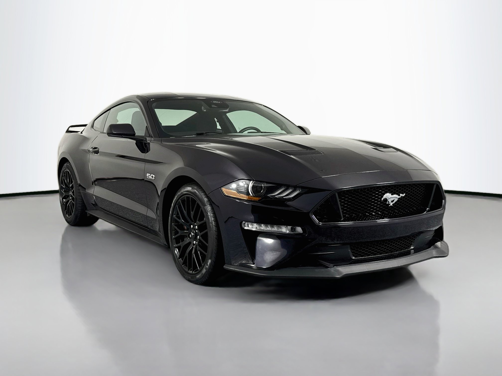 Used 2022 Ford Mustang GT w/ GT Performance Package RWD image 3