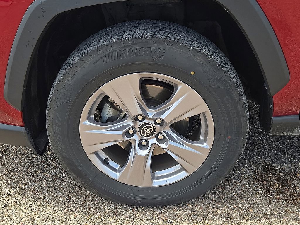 Used 2022 Toyota RAV4 XLE FWD image 10