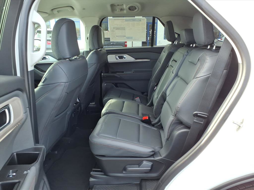 New 2026 Ford Explorer Active image 8