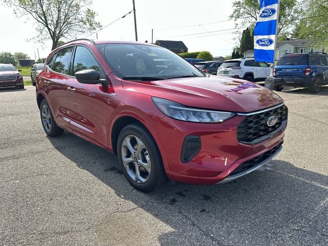 Used 2023 Ford Escape ST-Line w/ Tech Pack #1 AWD/4WD image 11