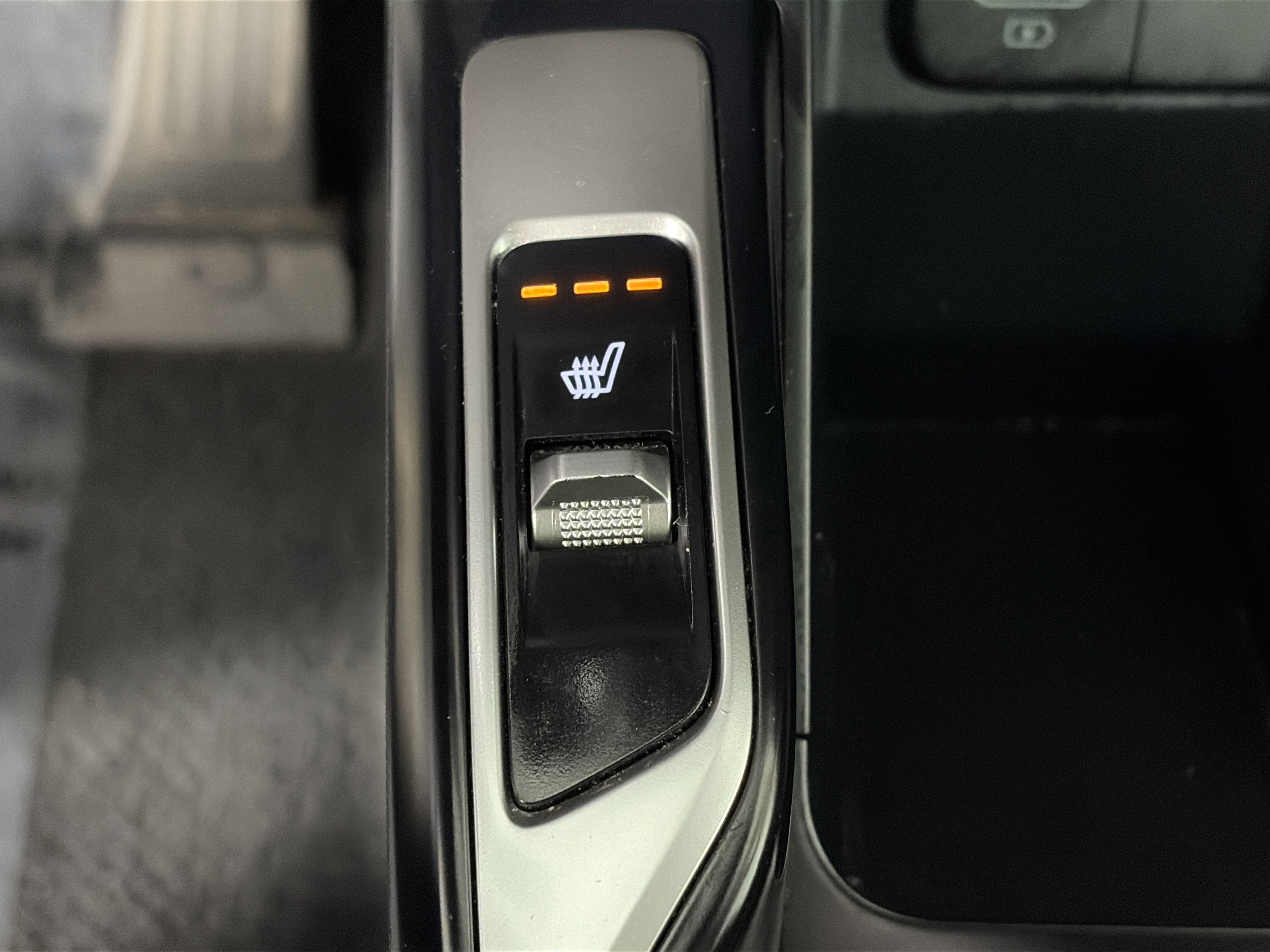 Certified 2023 Kia Sorento S w/ Panoramic Sunroof Package image 25