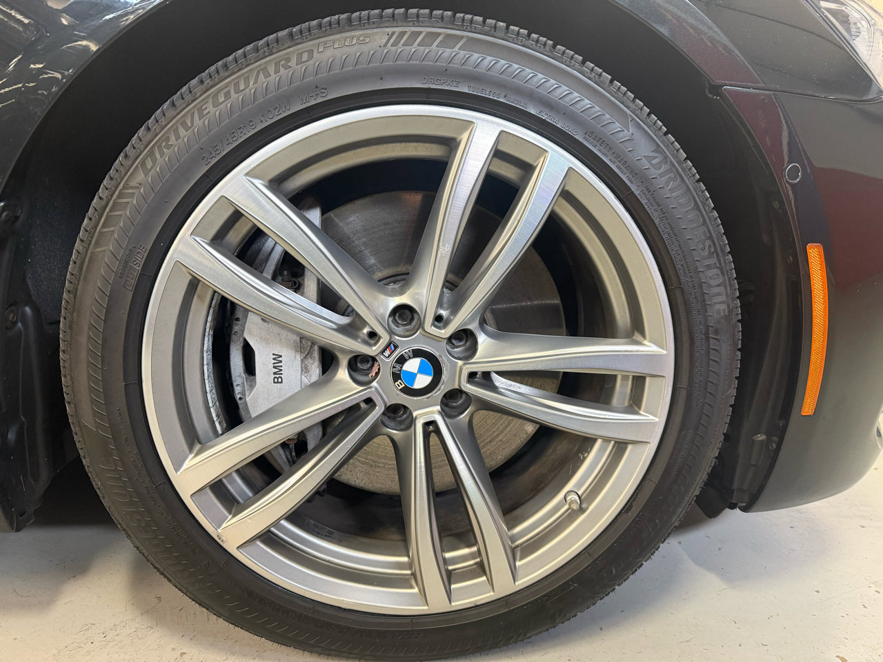 Used 2017 BMW 750i xDrive image 18