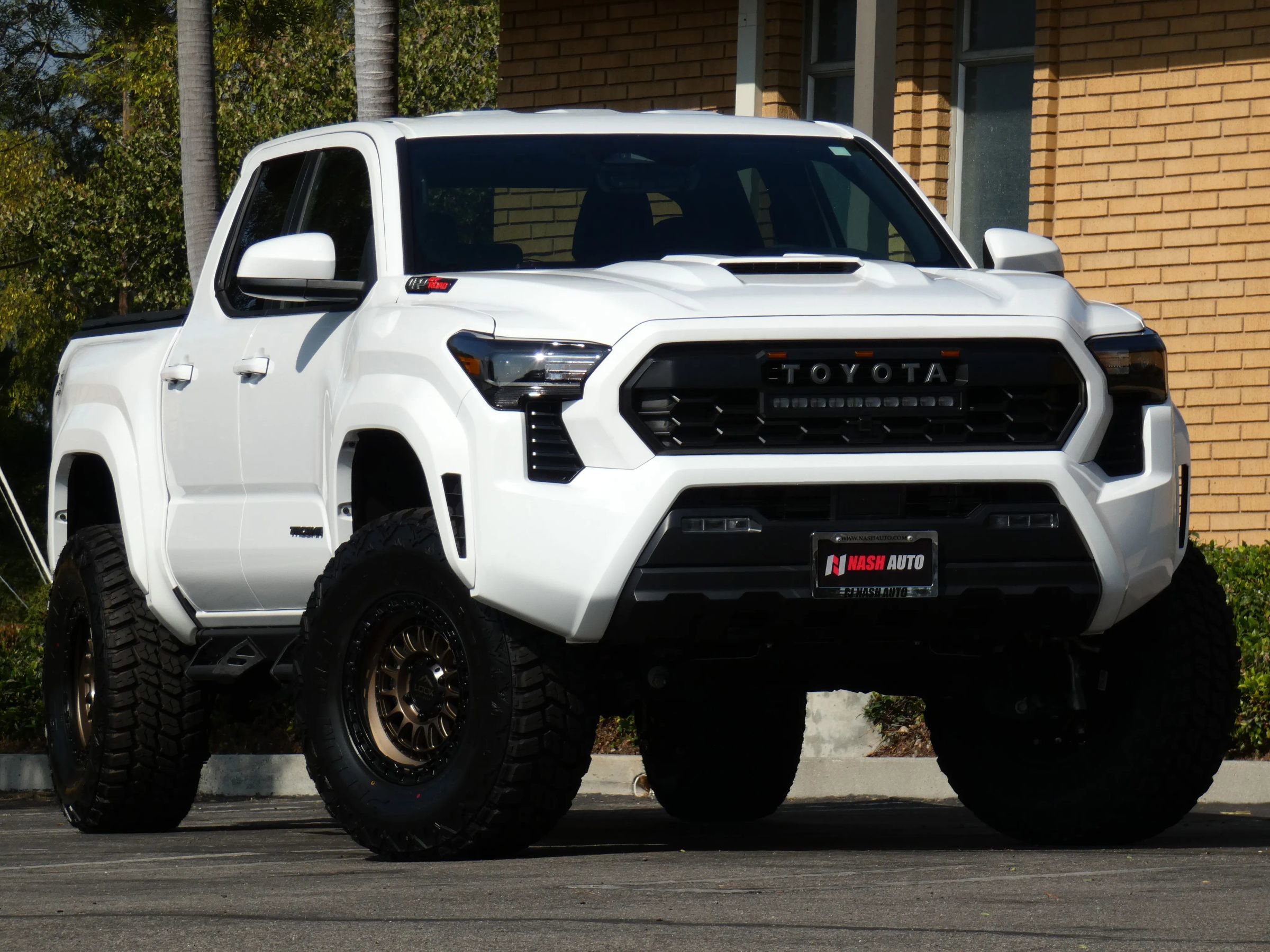 Used 2025 Toyota Tacoma TRD Sport image 19