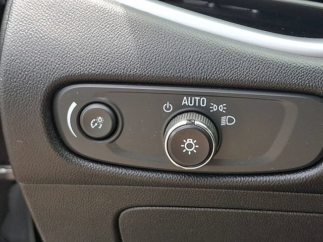 Used 2024 Chevrolet Malibu LT FWD image 24