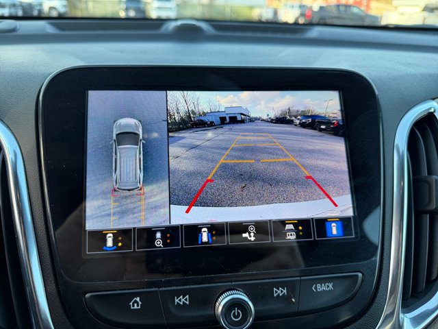 Used 2023 Chevrolet Equinox Premier image 21