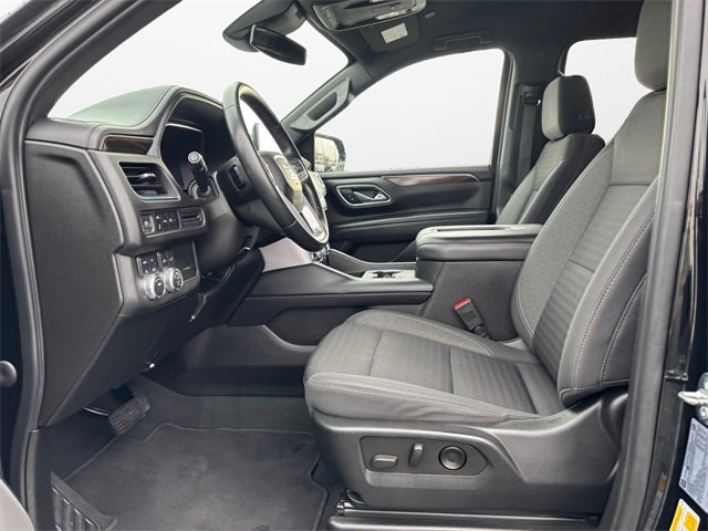 Used 2023 GMC Yukon XL SLE image 9