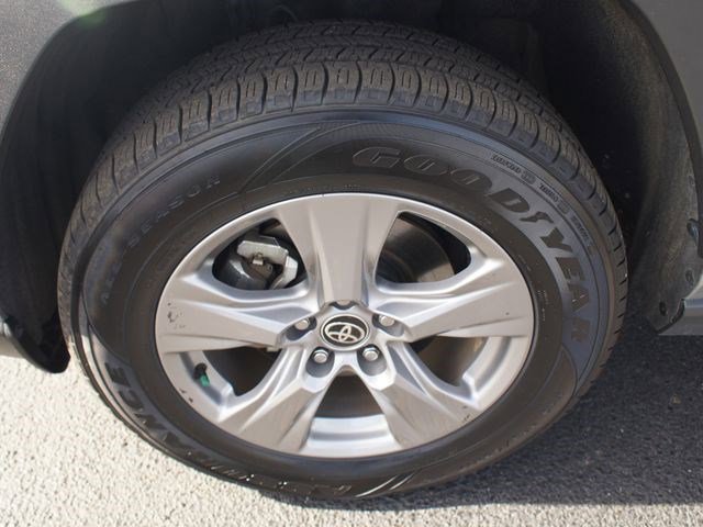 Used 2024 Toyota RAV4 XLE image 24