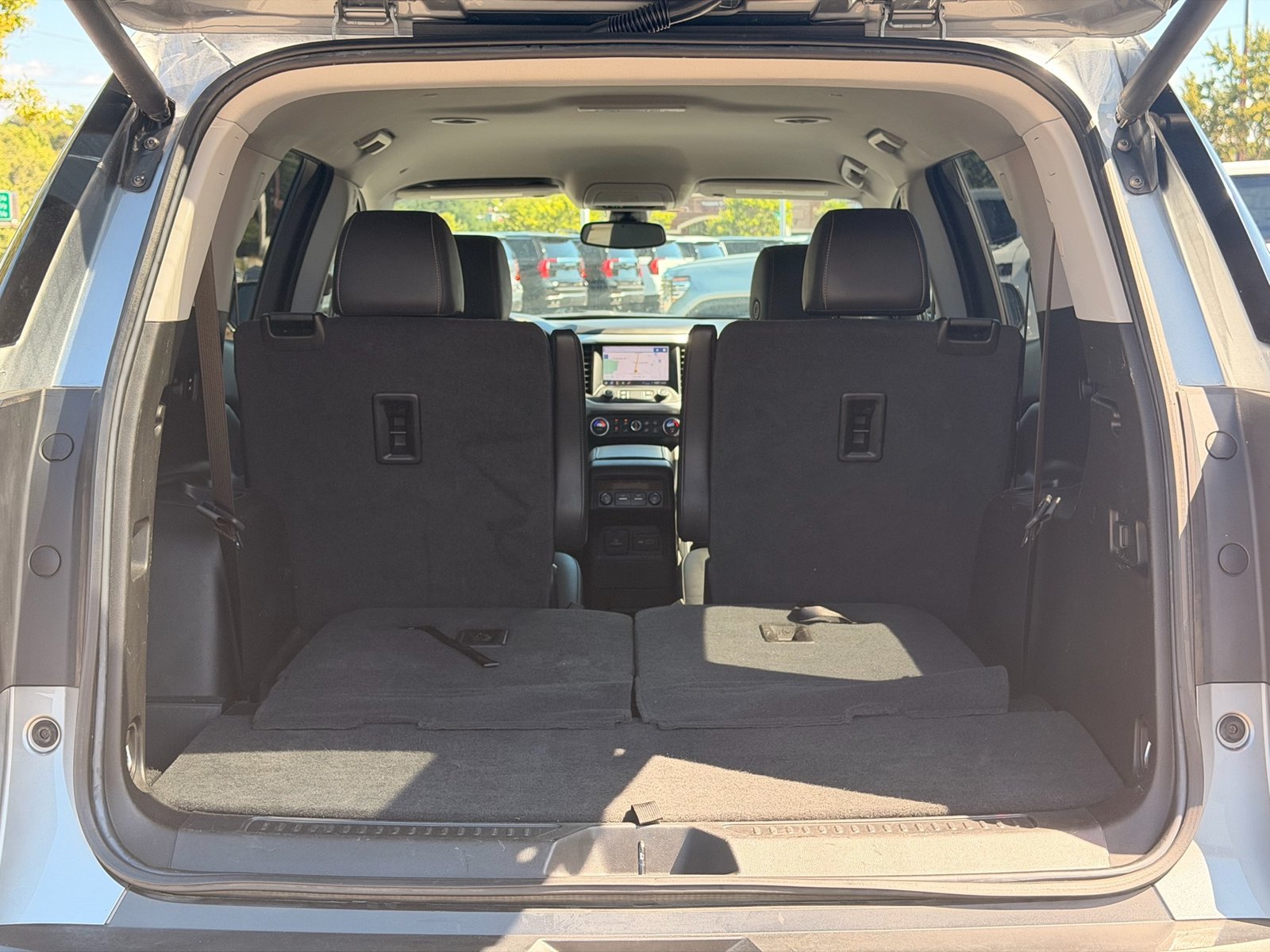 Used 2023 GMC Acadia SLT FWD image 32