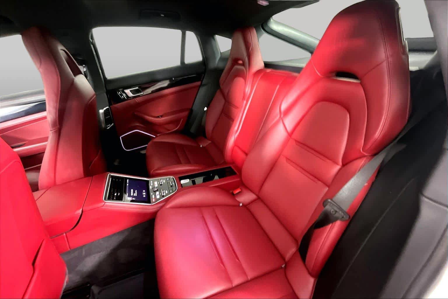 Used 2021 Porsche Panamera 4S AWD/4WD image 18