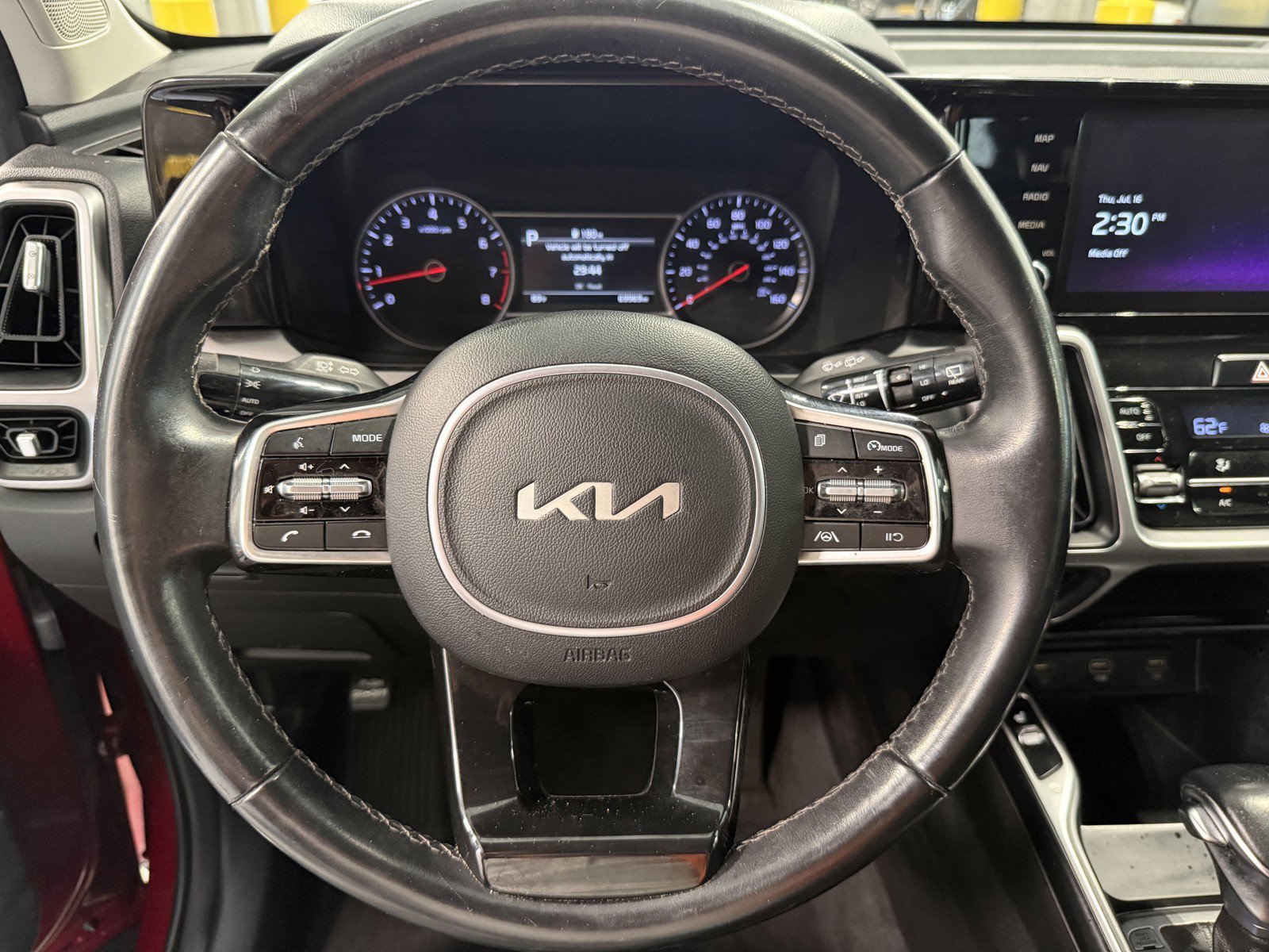 Used 2022 Kia Sorento S w/ Panoramic Sunroof Package FWD image 12