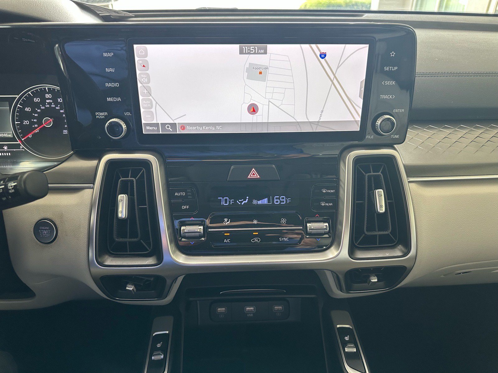 Used 2022 Kia Sorento S w/ Panoramic Sunroof Package FWD image 33