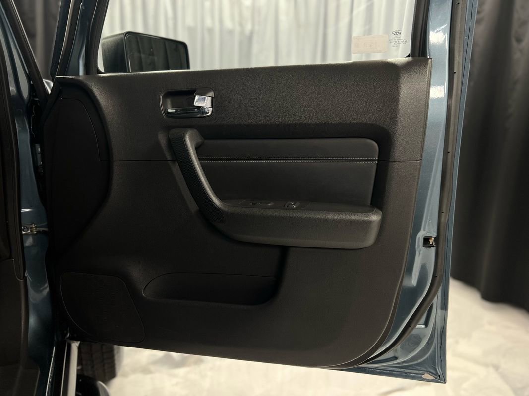 Used 2006 HUMMER H3 Luxury image 34