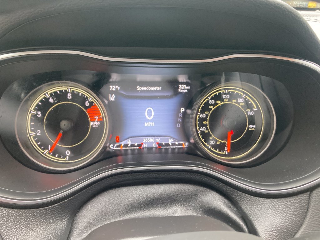 Used 2023 Jeep Cherokee Altitude Lux w/ Elite Group AWD/4WD image 19