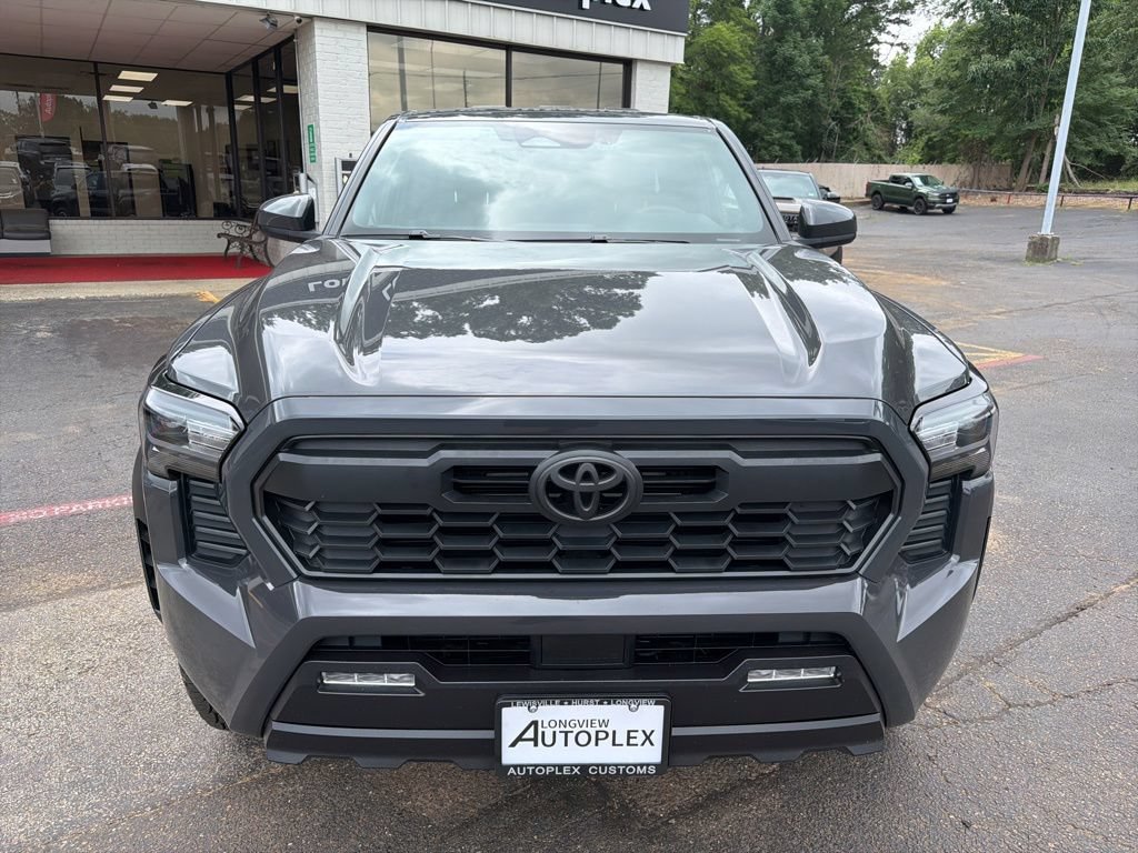 Used 2024 Toyota Tacoma TRD Off-Road AWD/4WD image 3