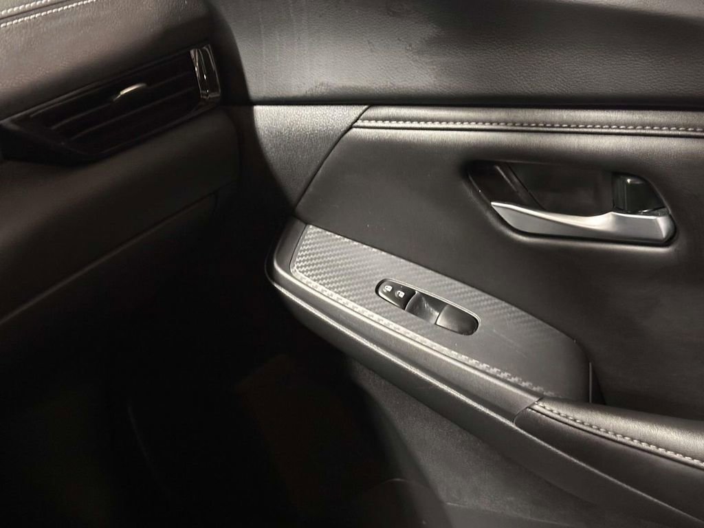 Used 2024 Nissan Sentra SV FWD image 24