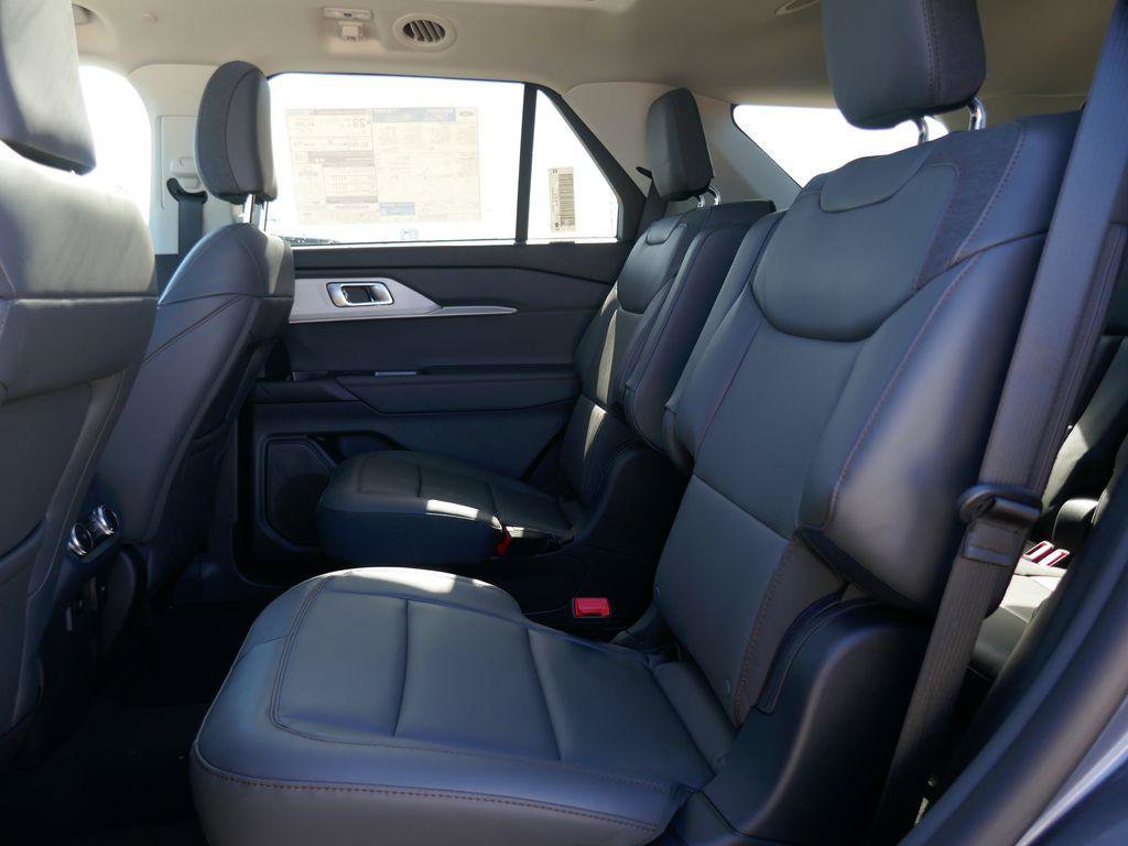 New 2026 Ford Explorer Active image 15