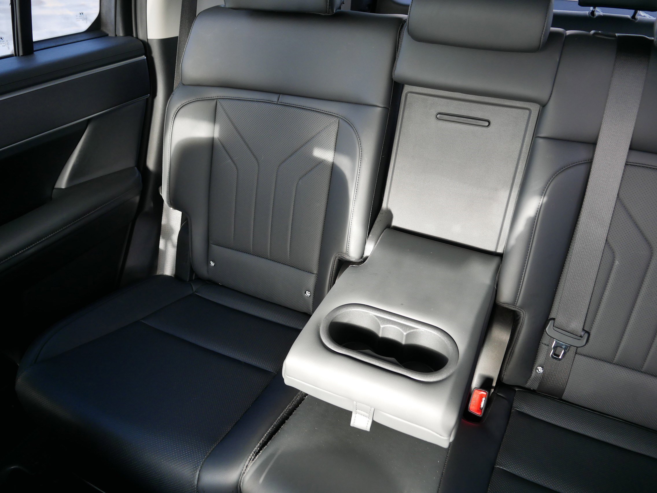 Used 2024 Hyundai Santa Fe SEL image 12