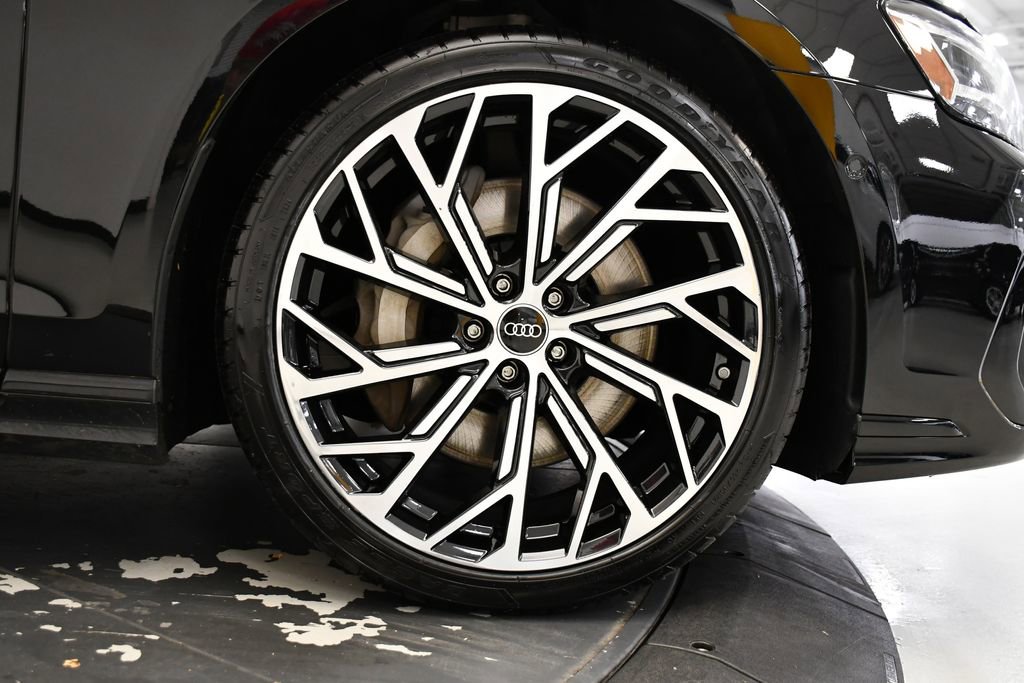 Certified 2023 Audi A8 L 3.0T w/ Comfort Plus Package image 17