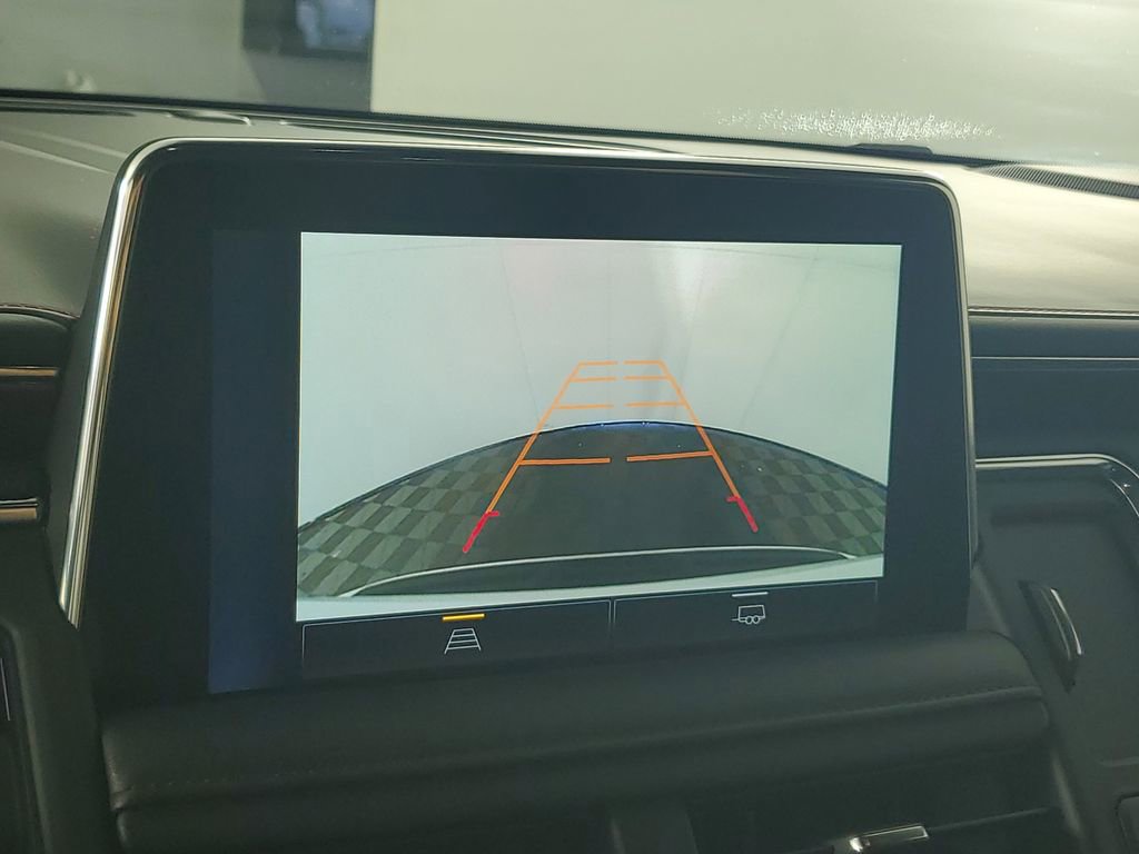 Used 2023 Chevrolet Suburban RST image 18