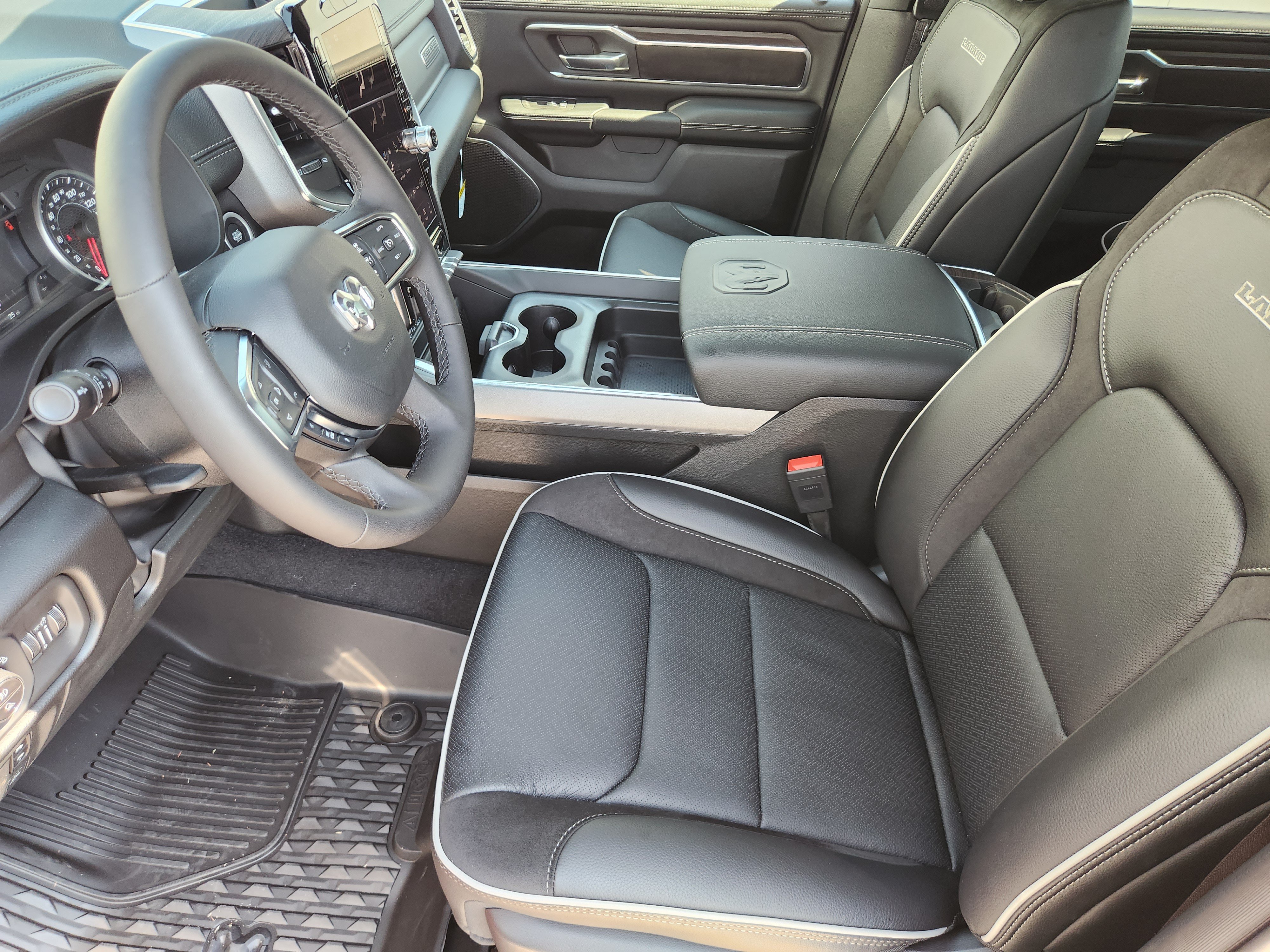 New 2027 RAM 1500 Laramie AWD/4WD image 10