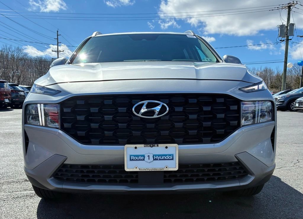 Used 2023 Hyundai Santa Fe SEL image 2
