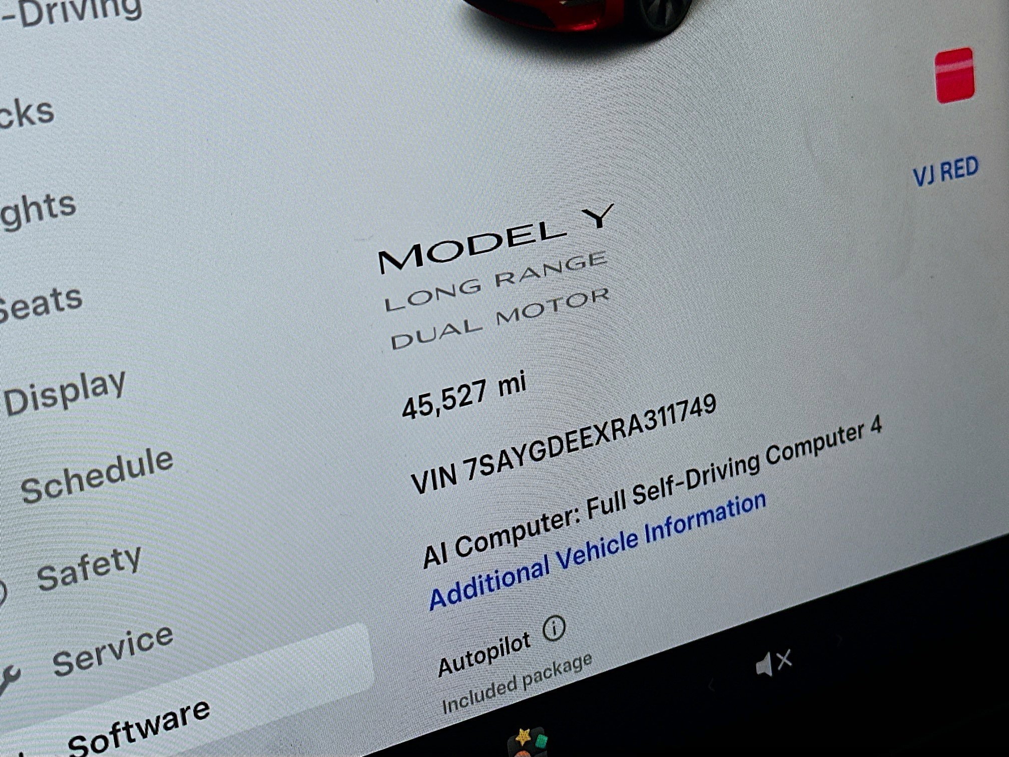 Used 2024 Tesla Model Y Long Range image 18