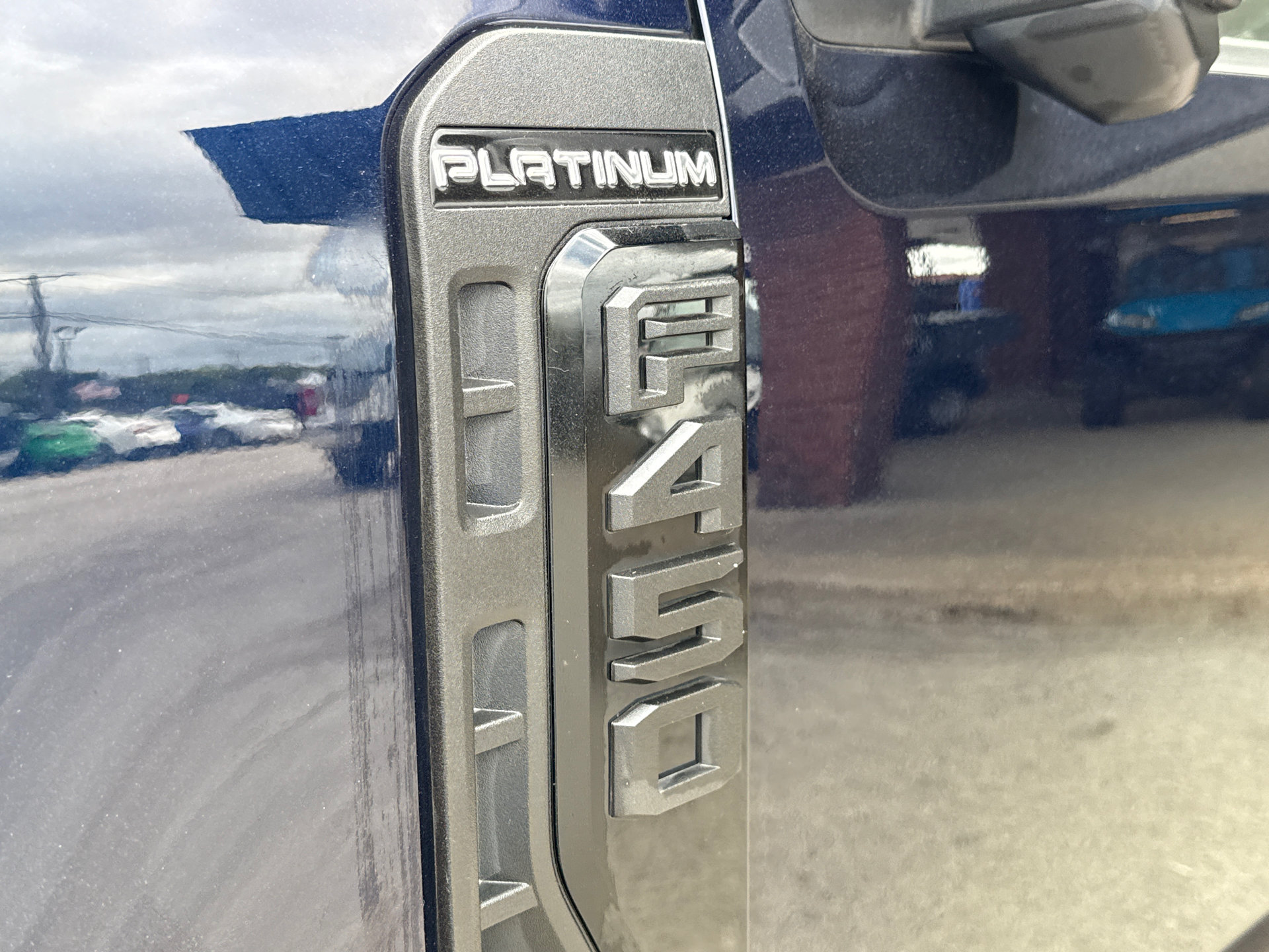 Used 2025 Ford F450 Platinum w/ FX4 Off-Road Package AWD/4WD image 6
