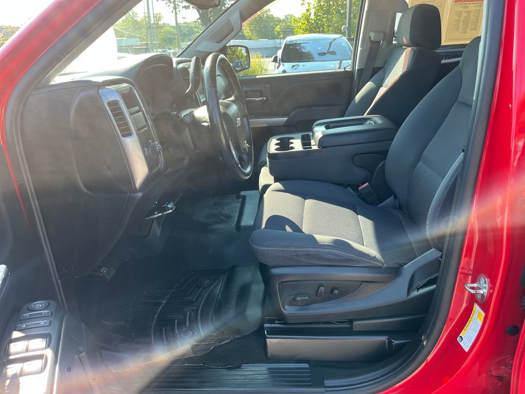 Used 2018 Chevrolet Silverado 1500 LT w/ All Star Edition RWD image 10
