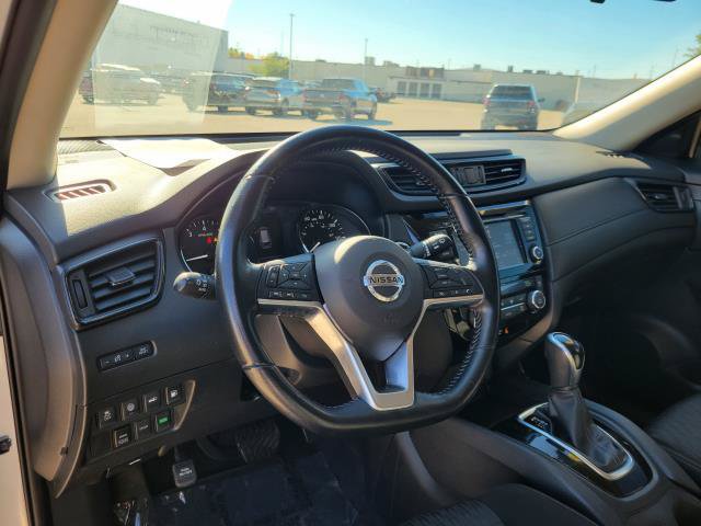 Used 2020 Nissan Rogue SV AWD/4WD image 19
