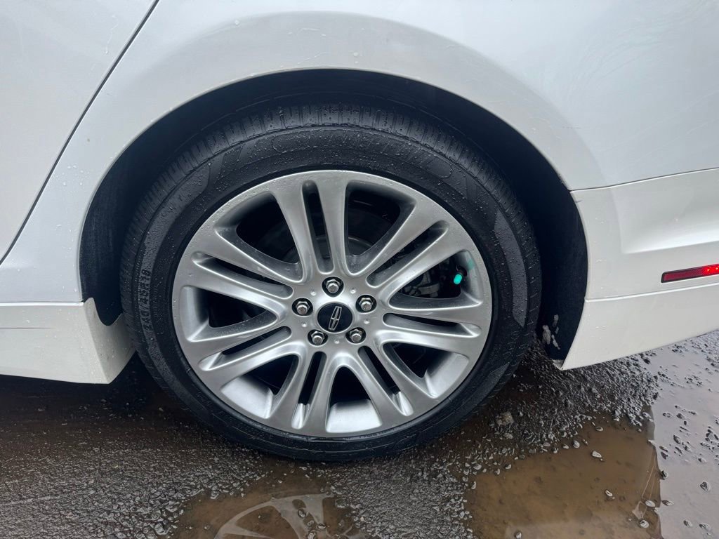 Used 2014 Lincoln MKZ w/ Equipment Group 102A Reserve image 20