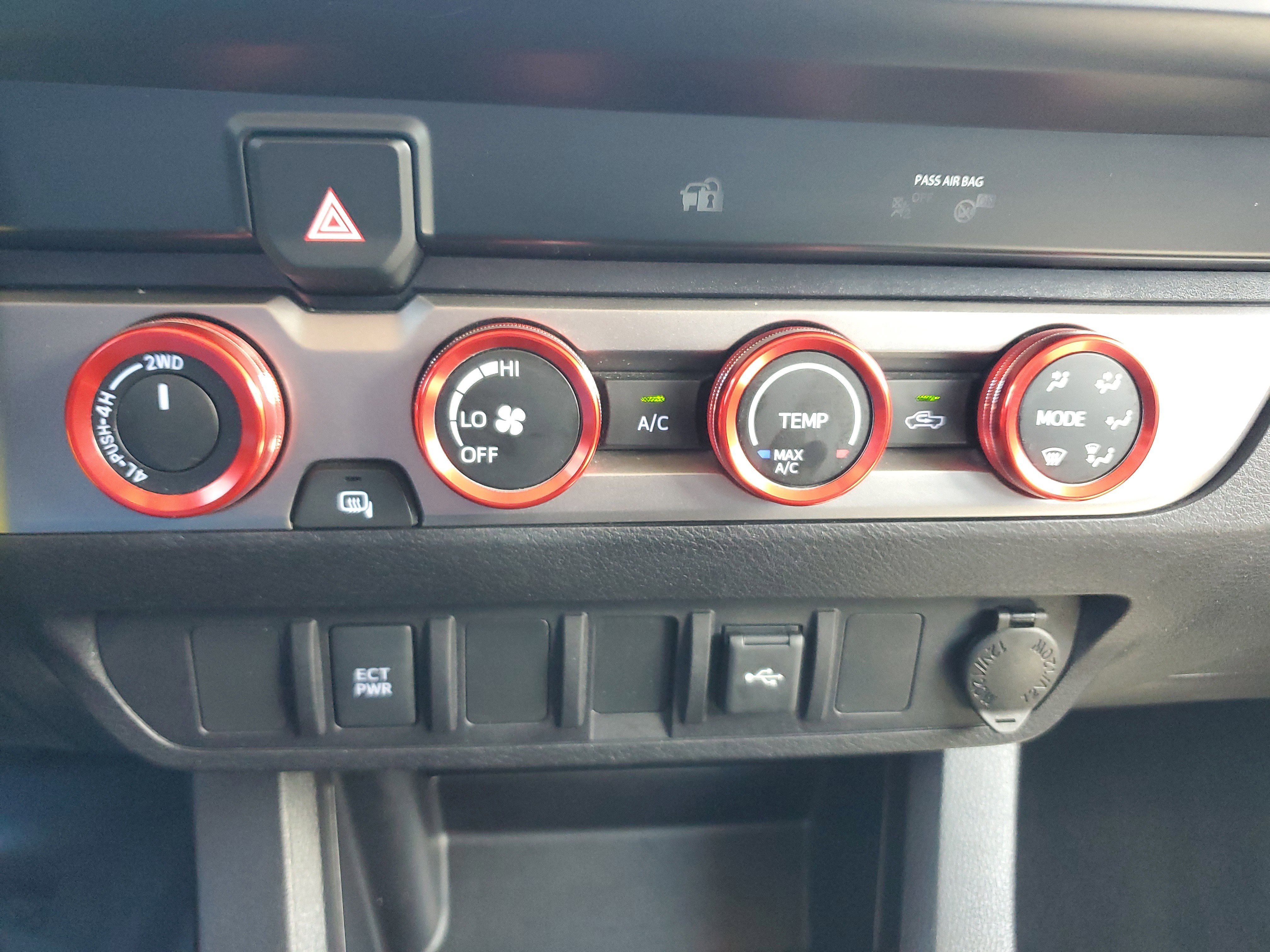 Used 2020 Toyota Tacoma SR image 22