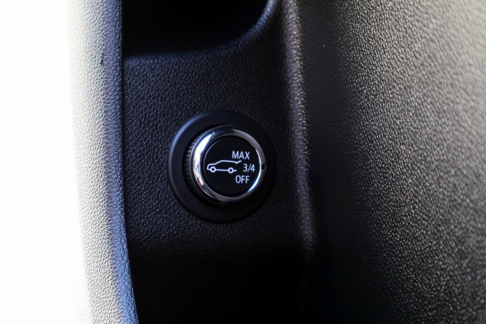 Used 2023 Cadillac XT4 Sport w/ Technology Package image 23