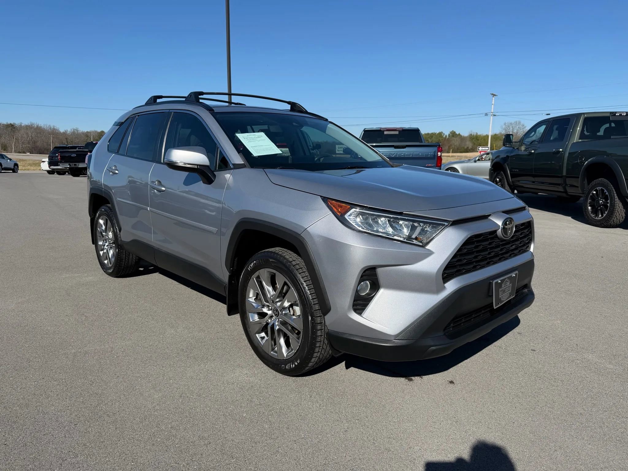 Used 2021 Toyota RAV4 XLE Premium FWD image 1
