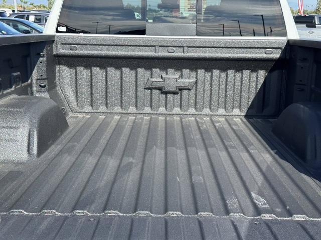 Used 2026 Chevrolet Silverado 1500 LT Trail Boss w/ LT Trail Boss Premium Package AWD/4WD image 15
