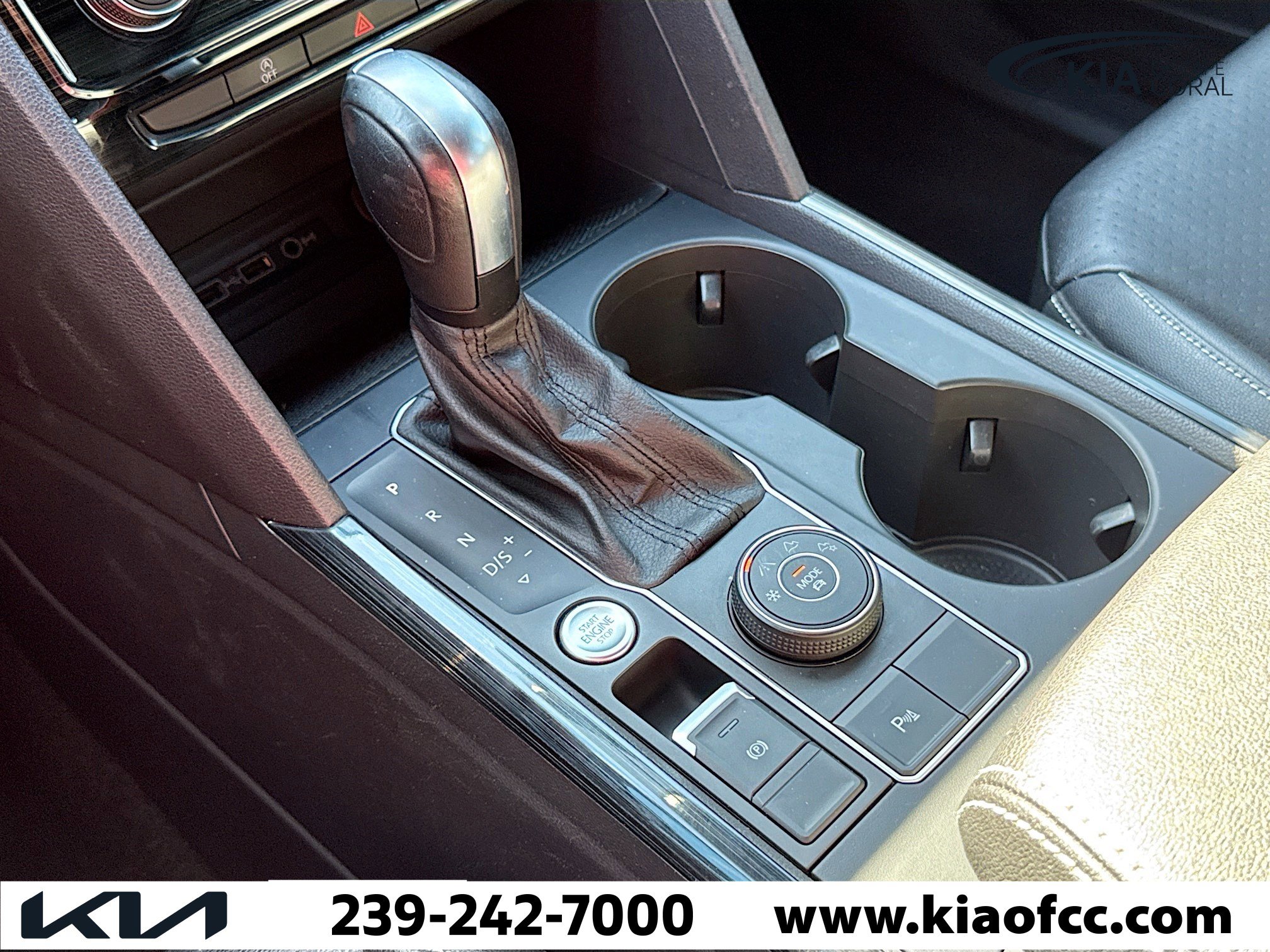 Used 2020 Volkswagen Atlas Cross Sport SE w/ Towing Package image 27