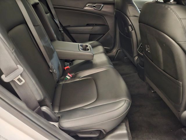 Used 2025 Kia Sportage EX image 18