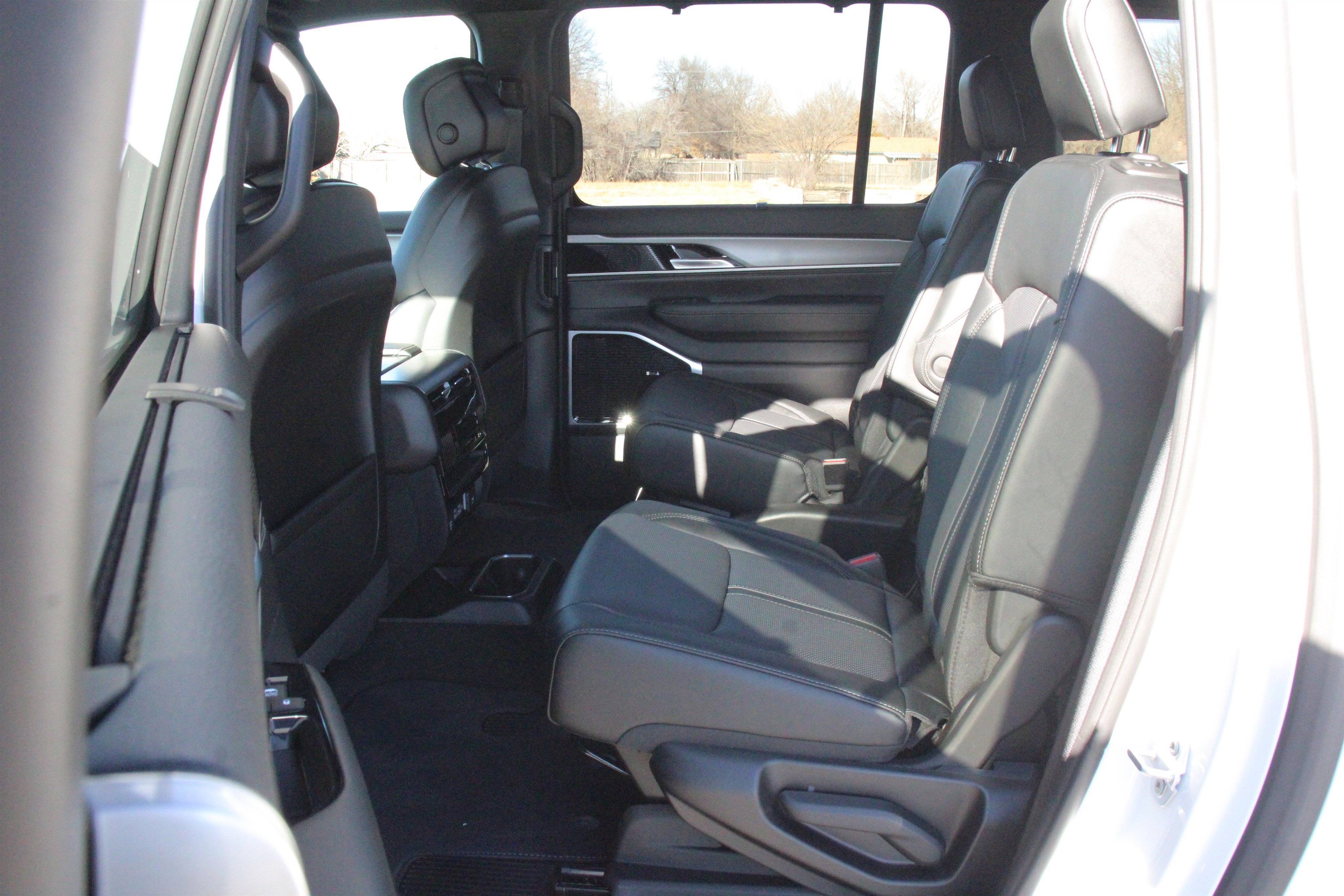 New 2026 Jeep Grand Wagoneer L Limited image 25